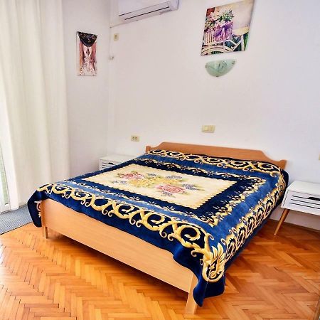 Apartments Villa Milenka Новаля Екстериор снимка