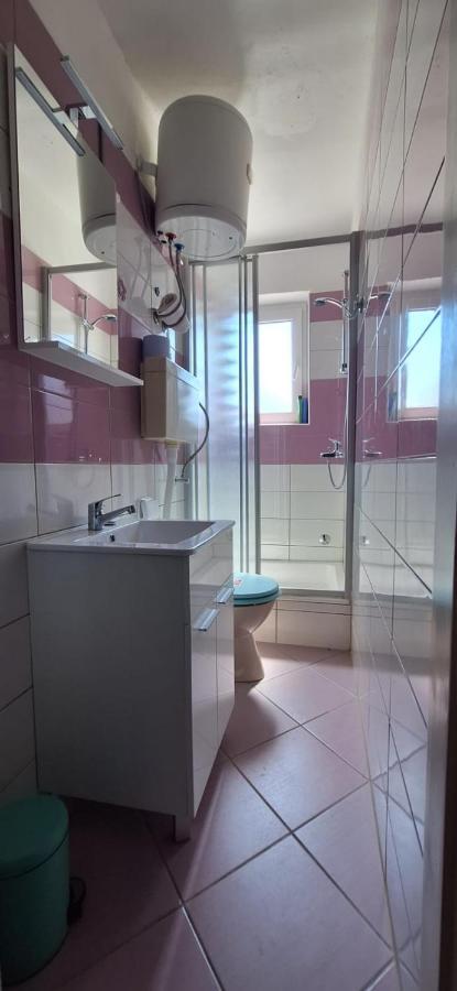 Apartments Villa Milenka Новаля Екстериор снимка