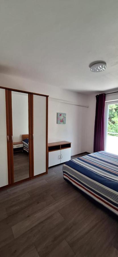 Apartments Villa Milenka Новаля Екстериор снимка