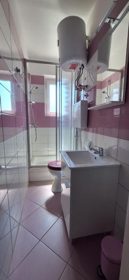 Apartments Villa Milenka Новаля Екстериор снимка