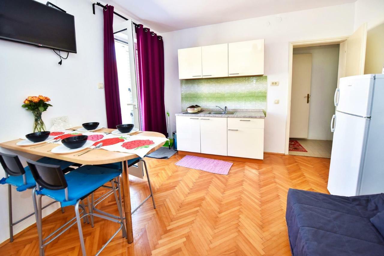 Apartments Villa Milenka Новаля Екстериор снимка